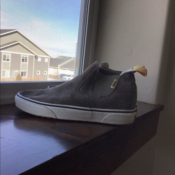 fuzzy inside slip on vans